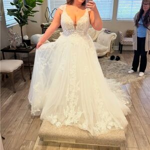 Sophia Tolli Y3107 wedding dress *PLEASE READ DESCRIPTION*